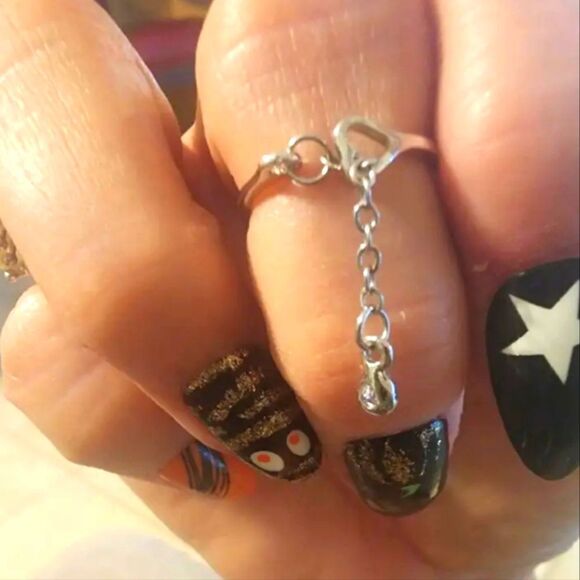 Retro water drop pinky/knuckle ring - Picture 1 of 12